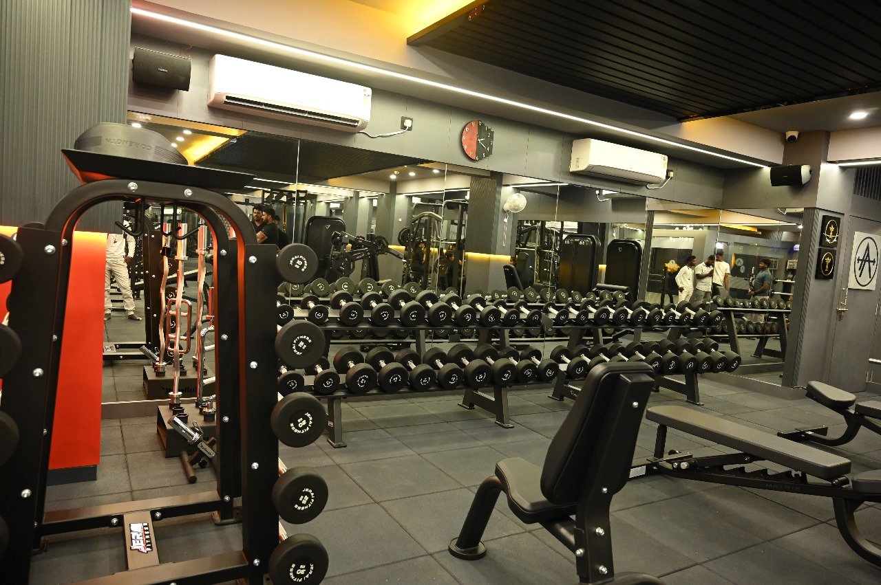 Aura Athletic Images